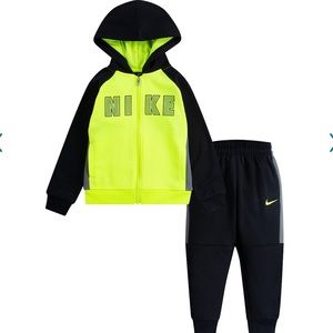 Toddler Boy Nike Therma-FIT Colorblock Zip Hoodie & Pants Set 3T, Black …